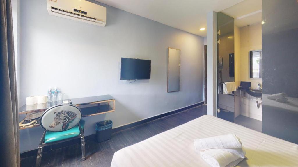 Artz Hotel Джохор-Бару Экстерьер фото